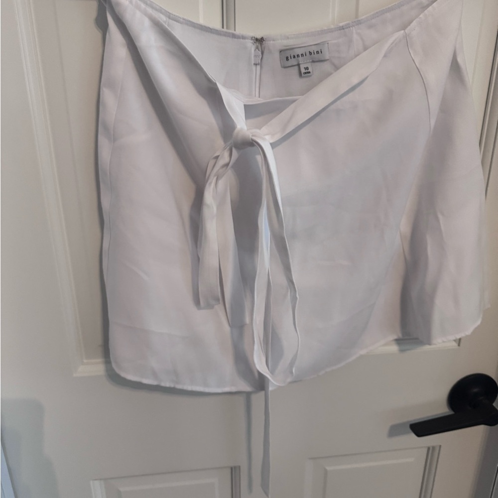 Gianni Bini White Mini Skirt